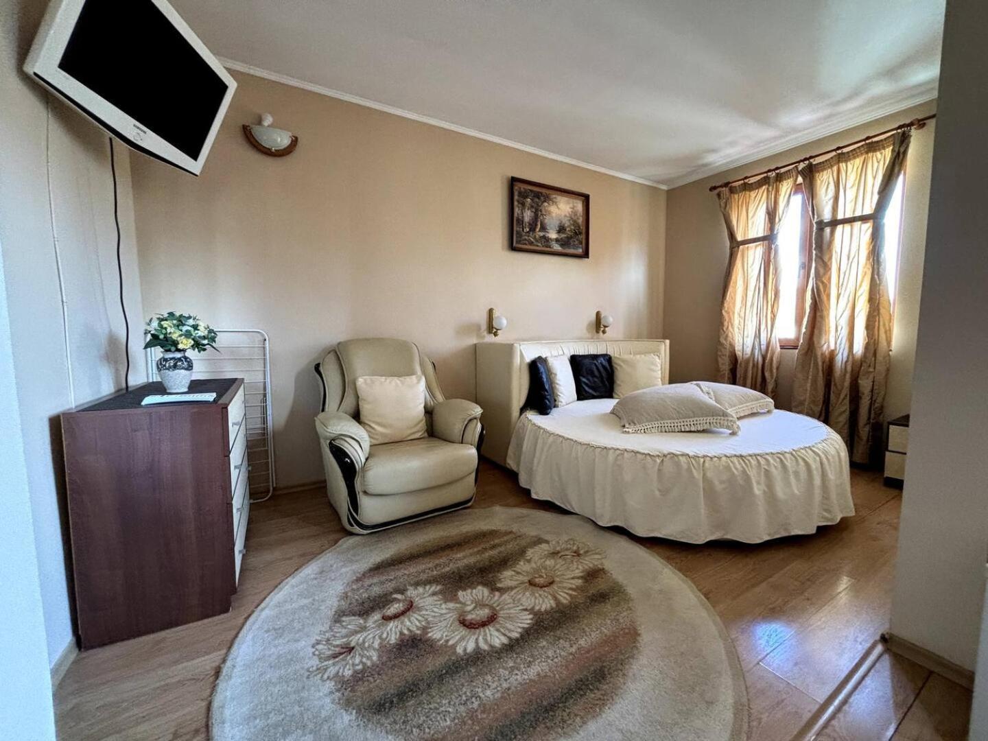 Hotel Rai Tryavna Bagian luar foto